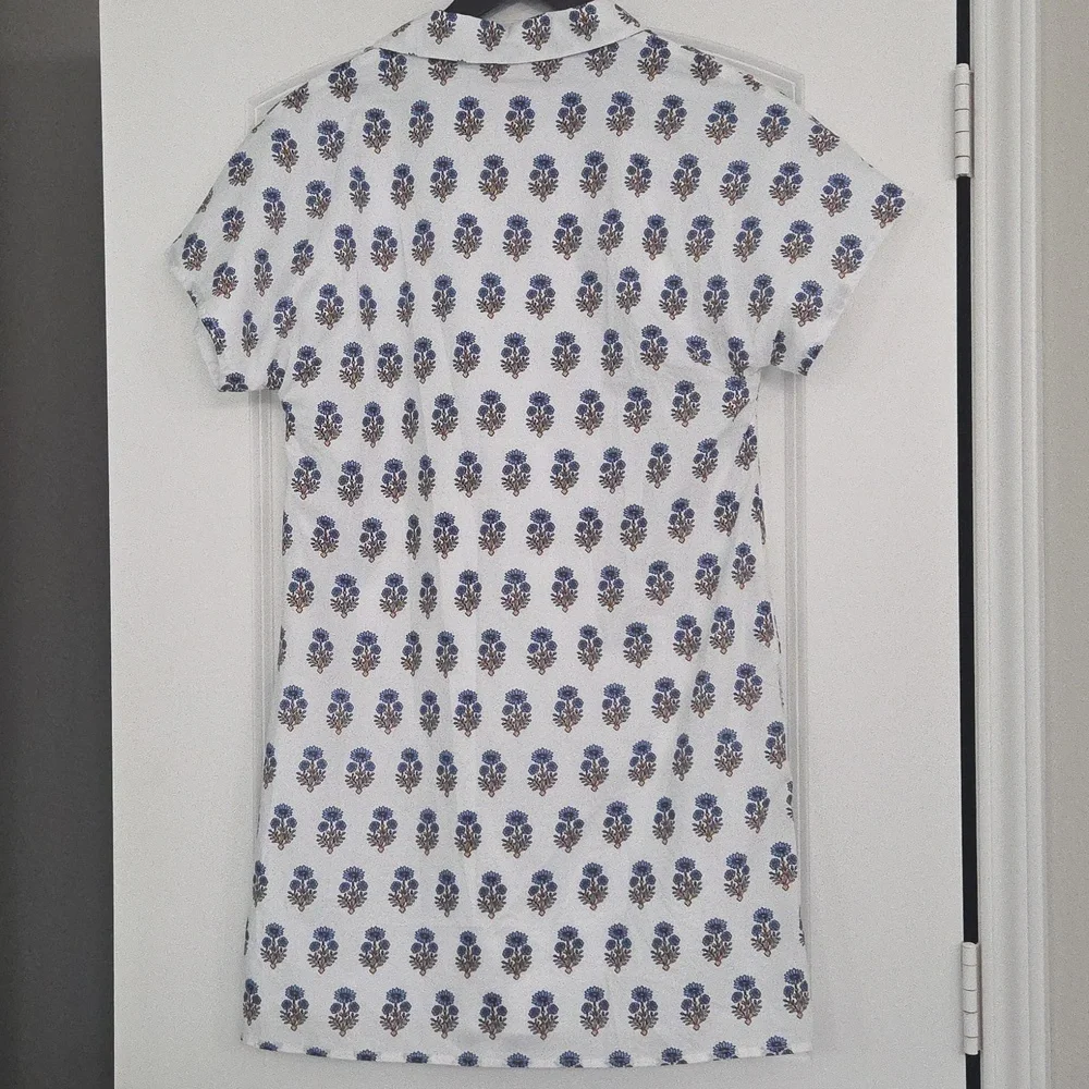 THML Beautiful Cotton Dress...White With Blue Floral Pattern. Great Condition! - Picture 10 of 16